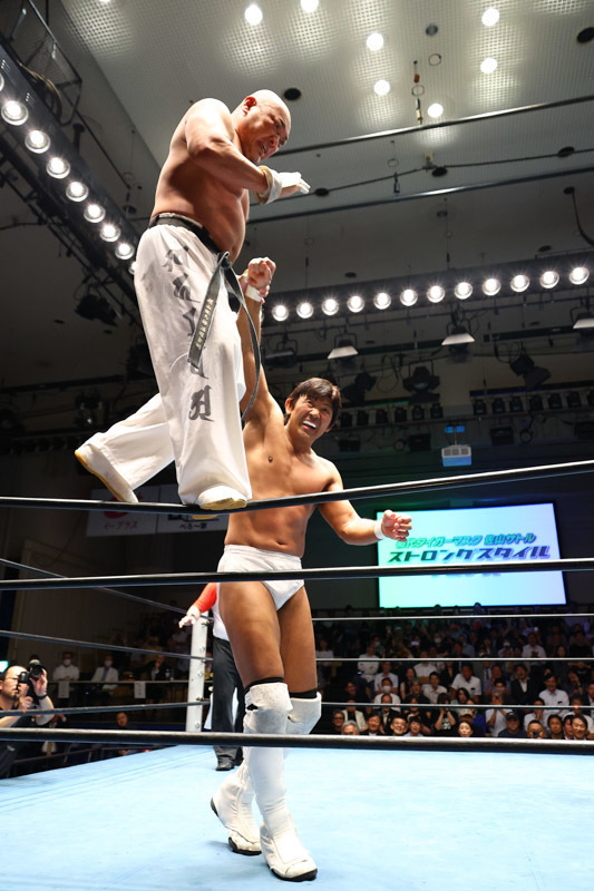 20250612プロレス - 初代タイガーマスク後援会|佐山サトル&ストロング