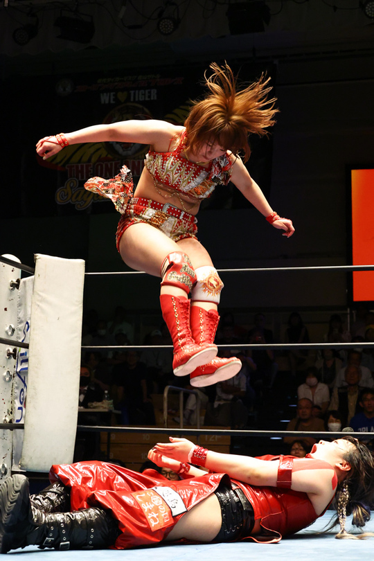 20240620プロレス2 - 初代タイガーマスク後援会|佐山サトル&ストロング