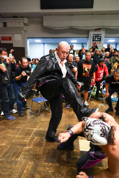 20241205プロレス - 初代タイガーマスク後援会|佐山サトル&ストロング